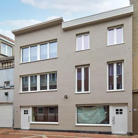 Holiday home Westraat 114